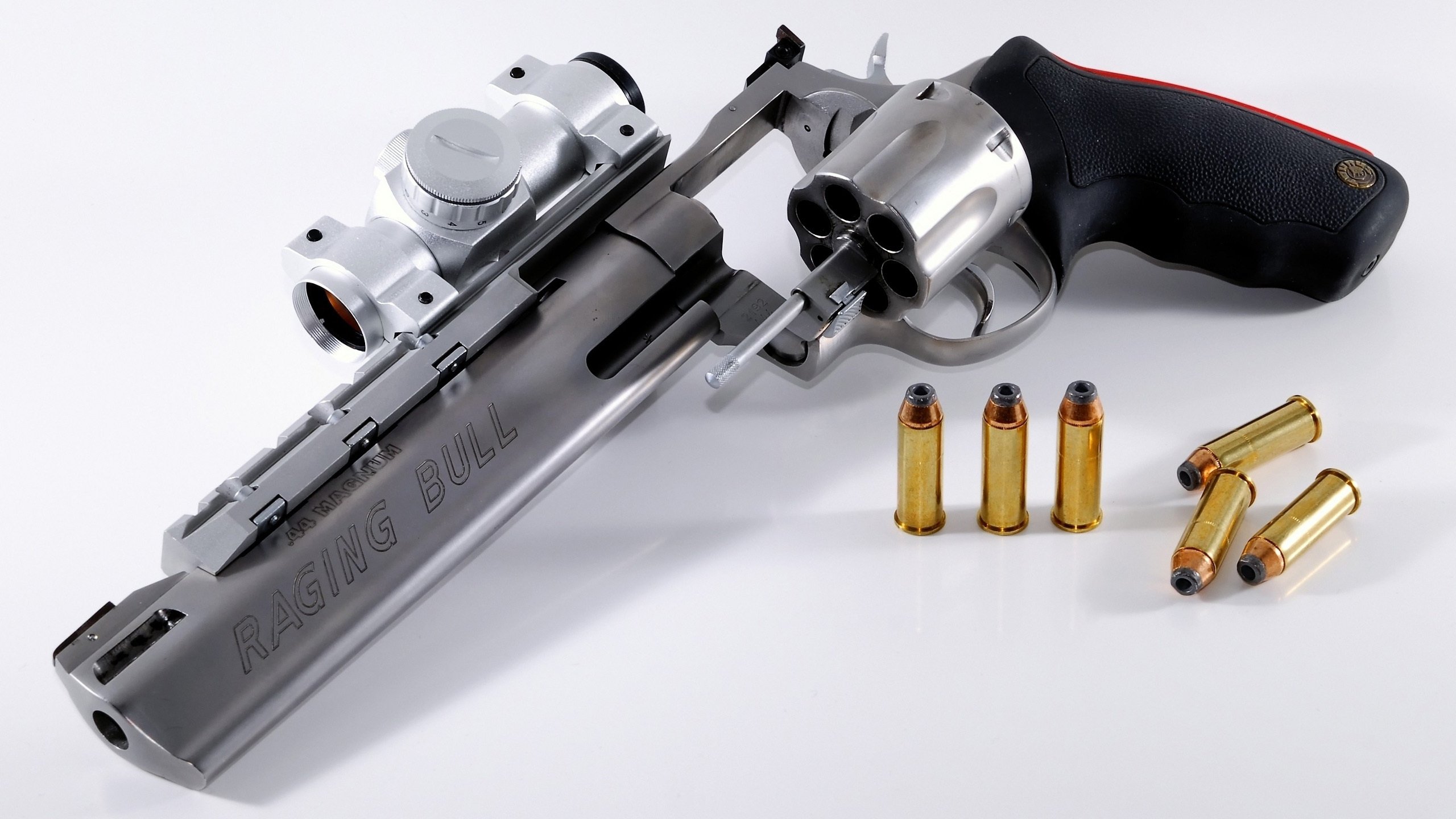 亚冠联赛中国足球惨败 球迷反思技战术问题，亚冠中国足球最新新闻